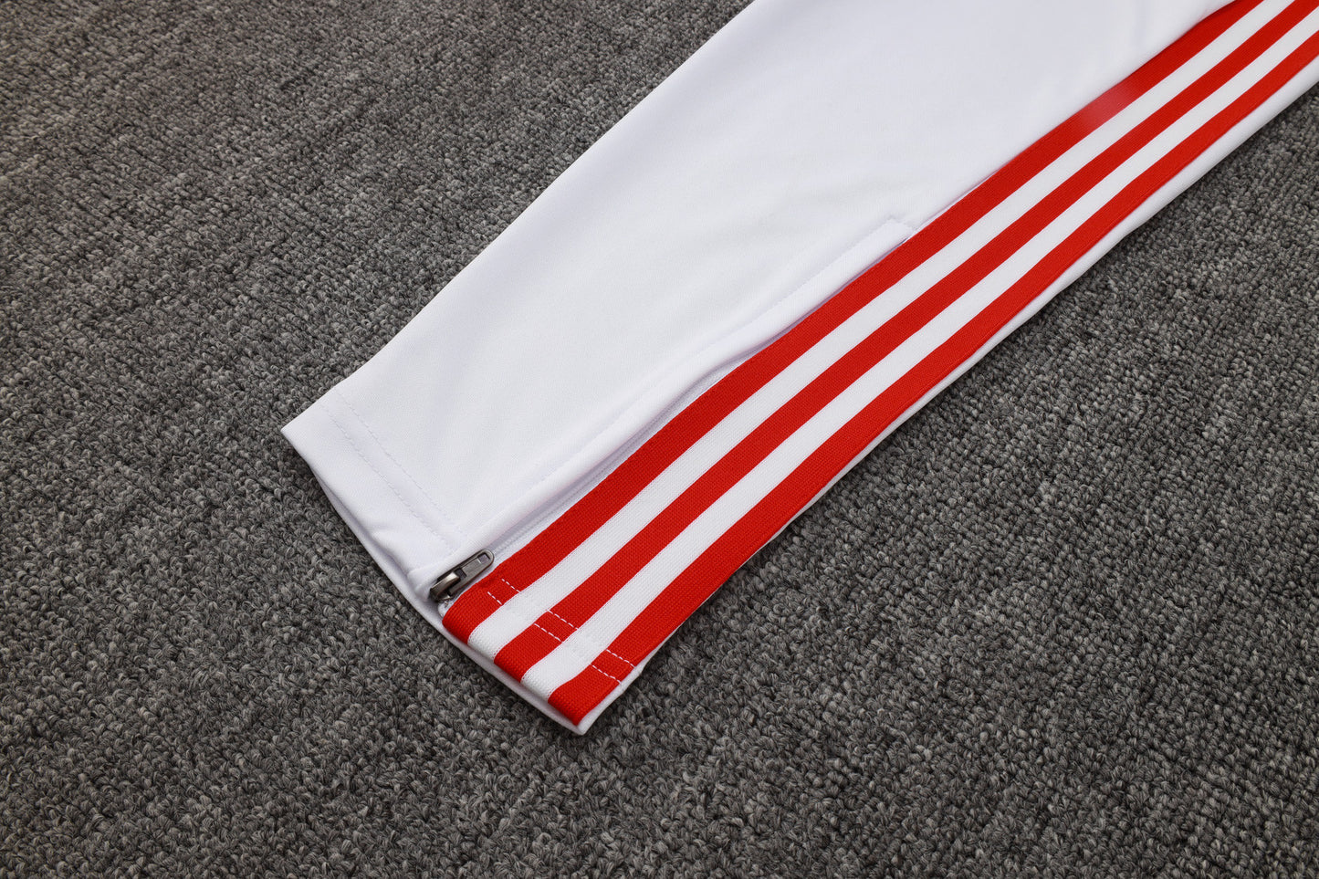 Bayern Munich 2025/26 Soccer Training Set – 125 Years of Legacy in Every Thread