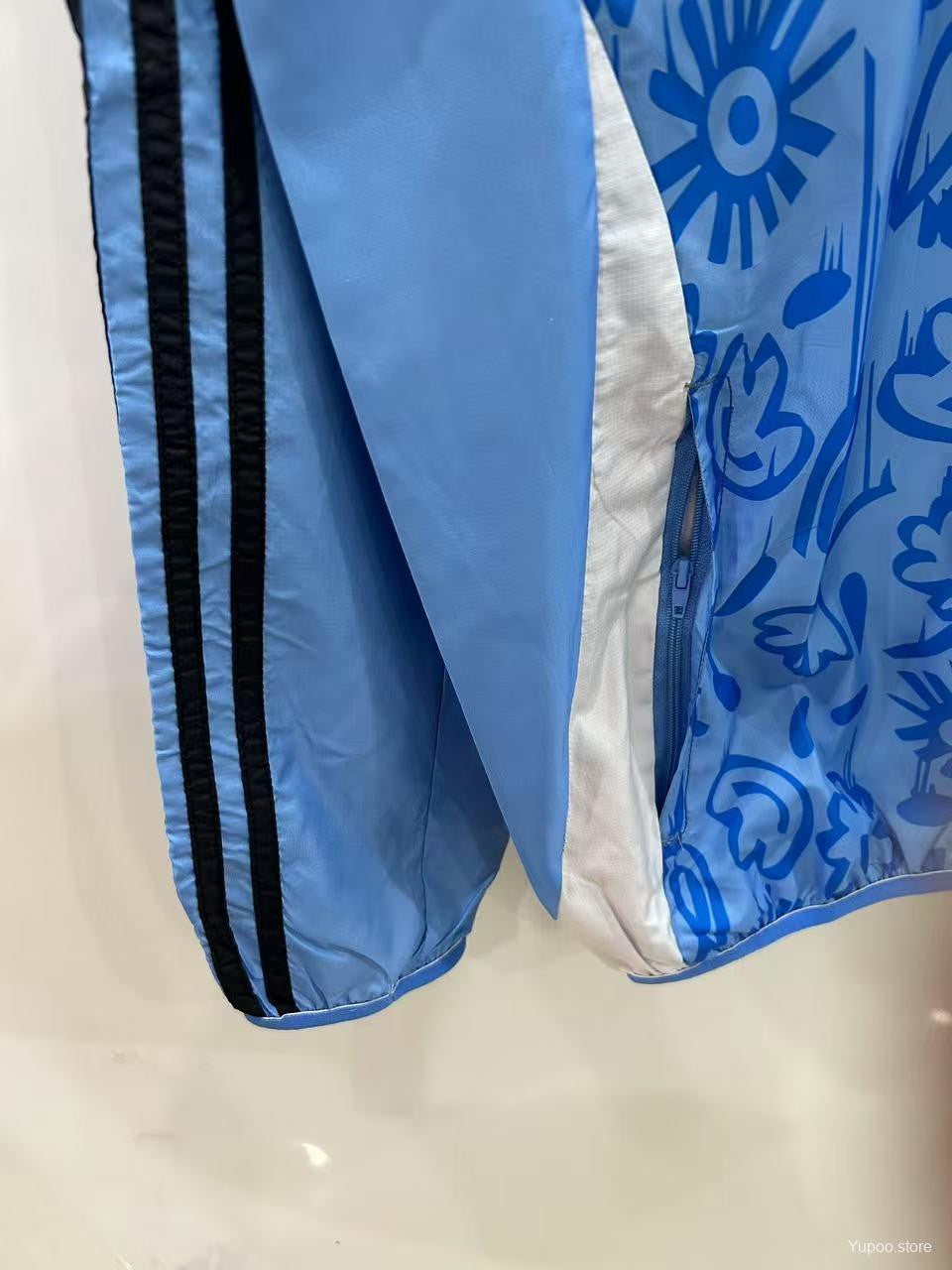 Italy 2025/26 Reversible Windbreaker Jacket - Light Blue/Beige