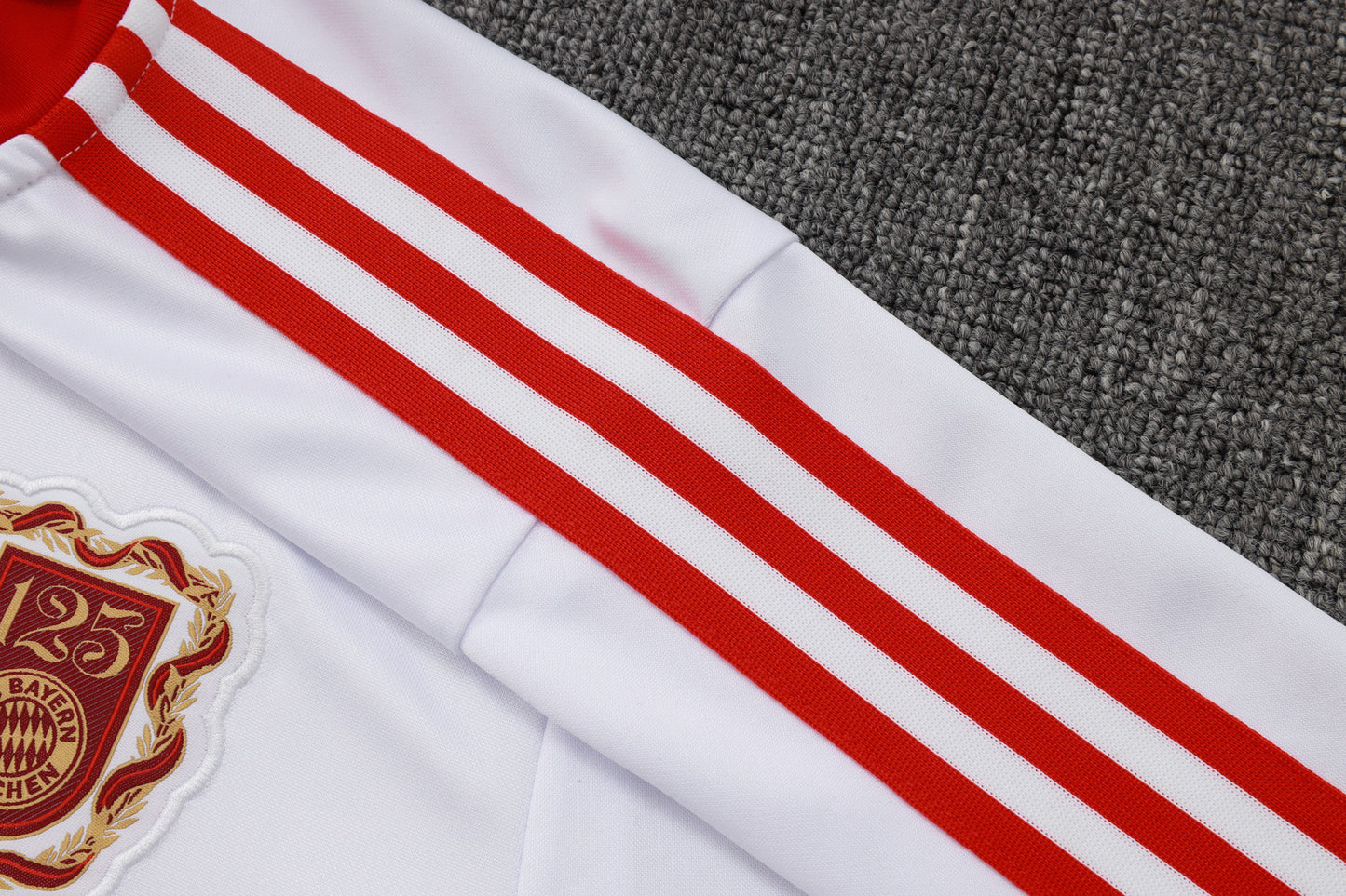 Bayern Munich 2025/26 Soccer Training Set – 125 Years of Legacy in Every Thread