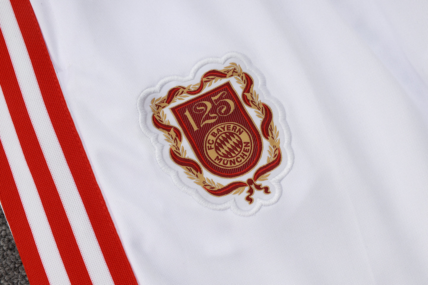 Bayern Munich 2025/26 Soccer Training Set – 125 Years of Legacy in Every Thread