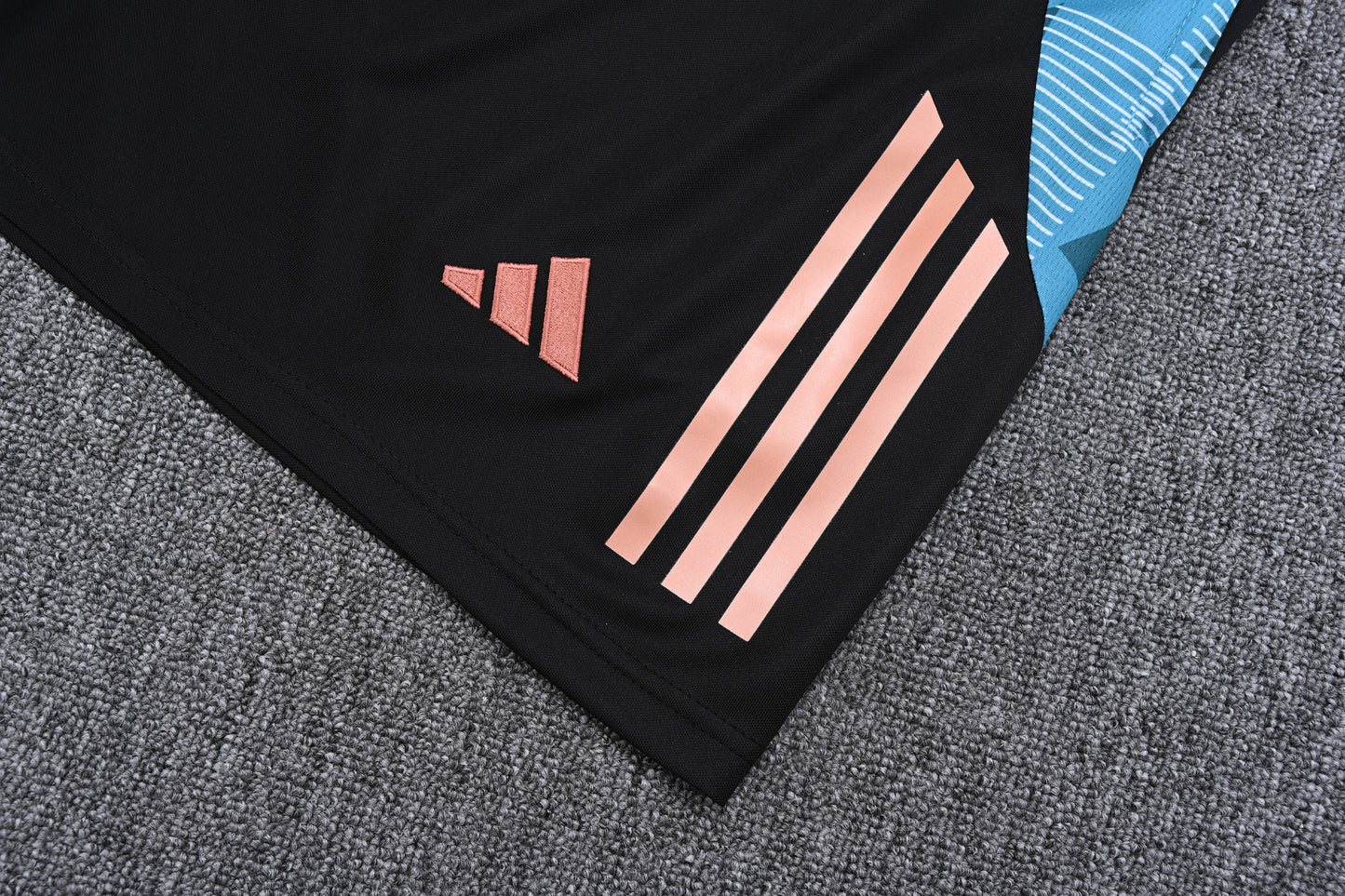 Bayern Munich 2025/26 Training Set Tank Top – Slim Fit, Beige/Red/Black