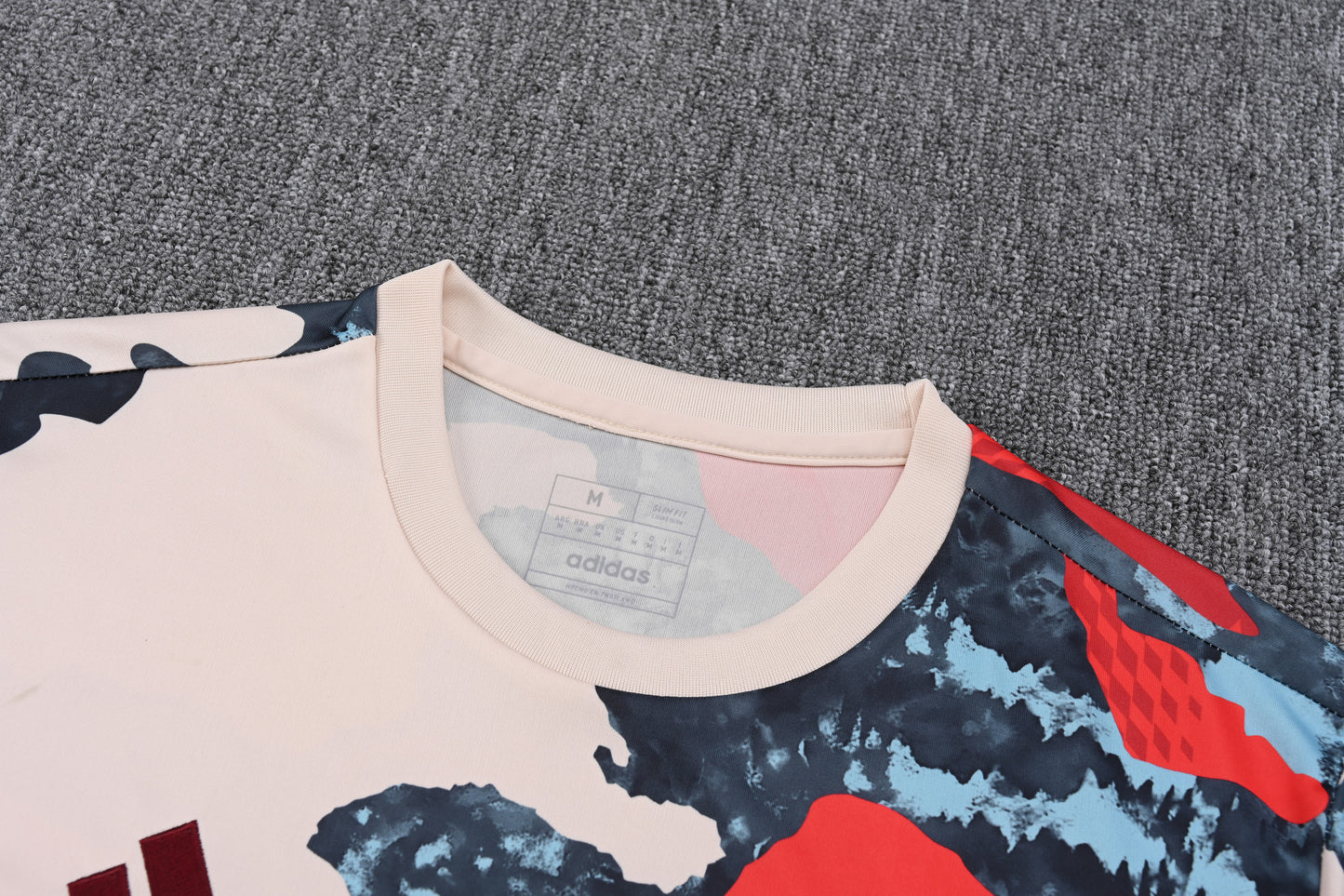 Bayern Munich 2025/26 Training Set – Abstract Camo Style