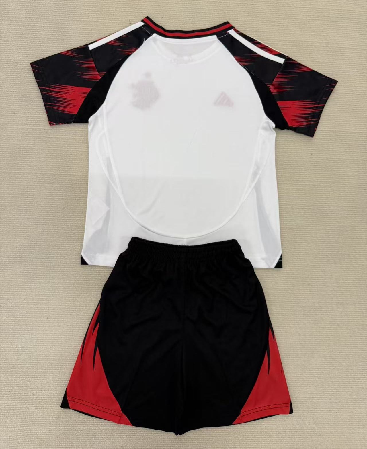 Flamengo 2025-2026 Away Jersey Set - Dynamic Design, Fierce Spirit