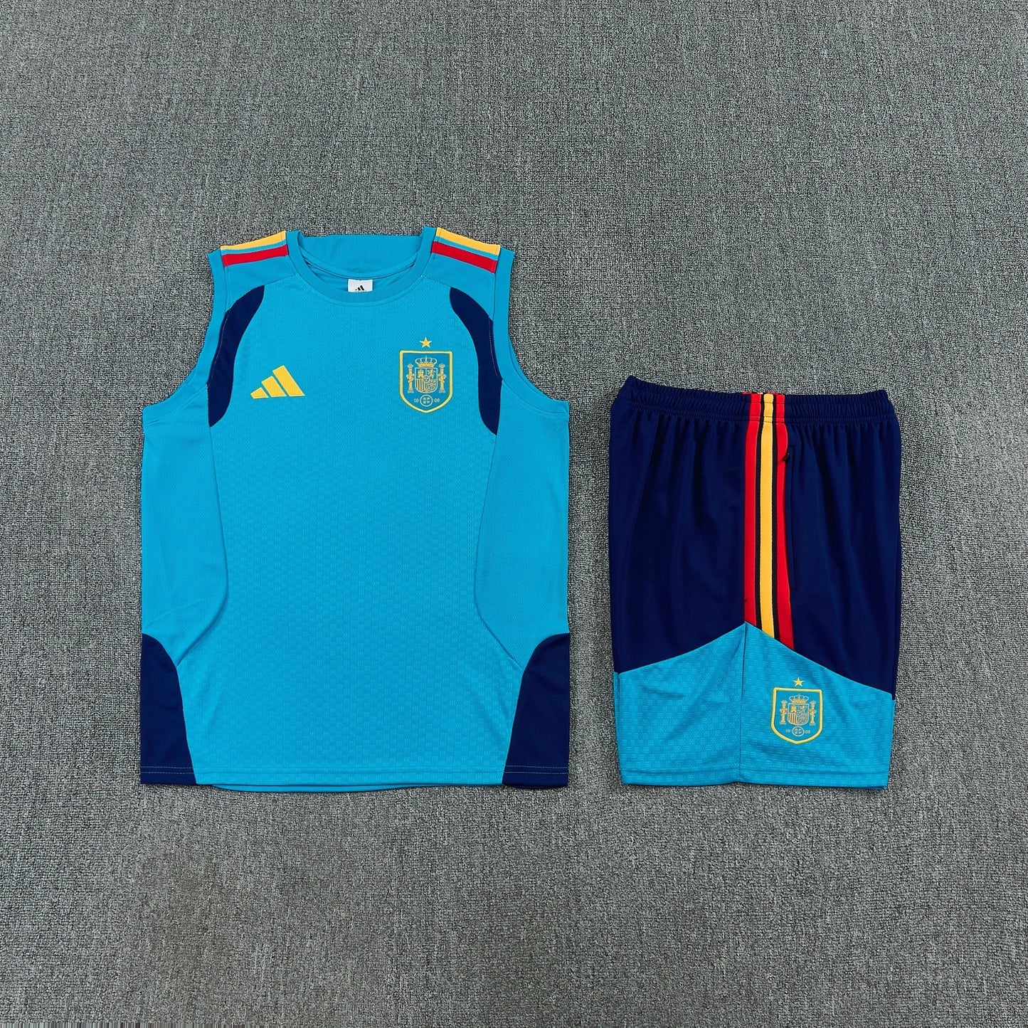 Spain 2026-27 Sleeveless Training Set Men Soccer Kit – Blue