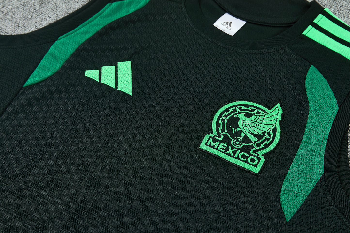 Mexico 2026-27 Sleeveless Training Set Men Soccer Kit – Black