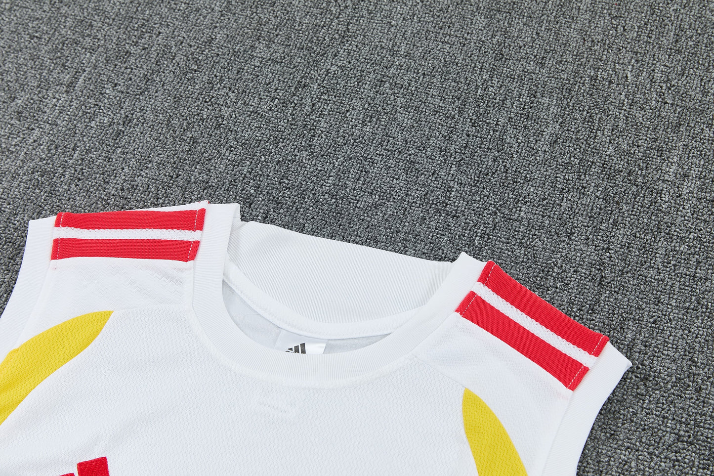 Colombia 2026-27 Sleeveless Training Set Men Soccer Kit – White