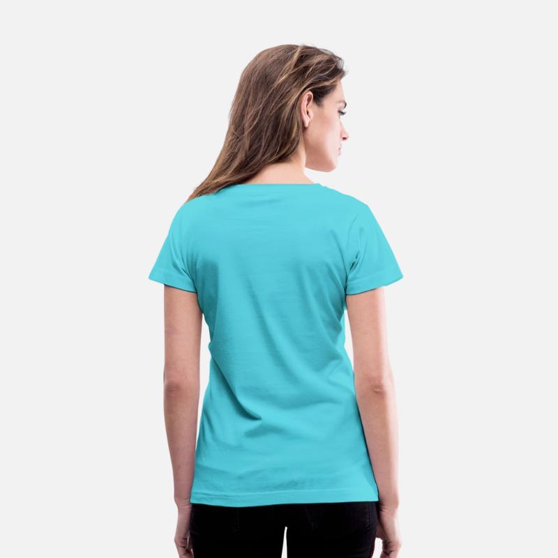 Skating Halfpipe cool girl