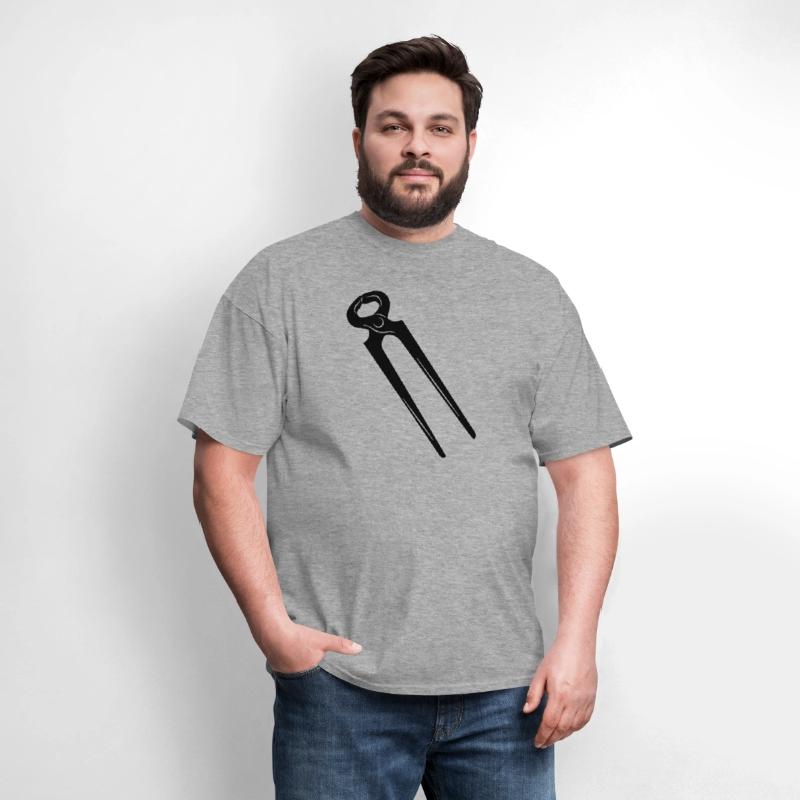 Carpenter's pliers for removing nails