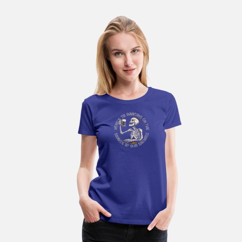 Happy Drinking Skeleton Toast