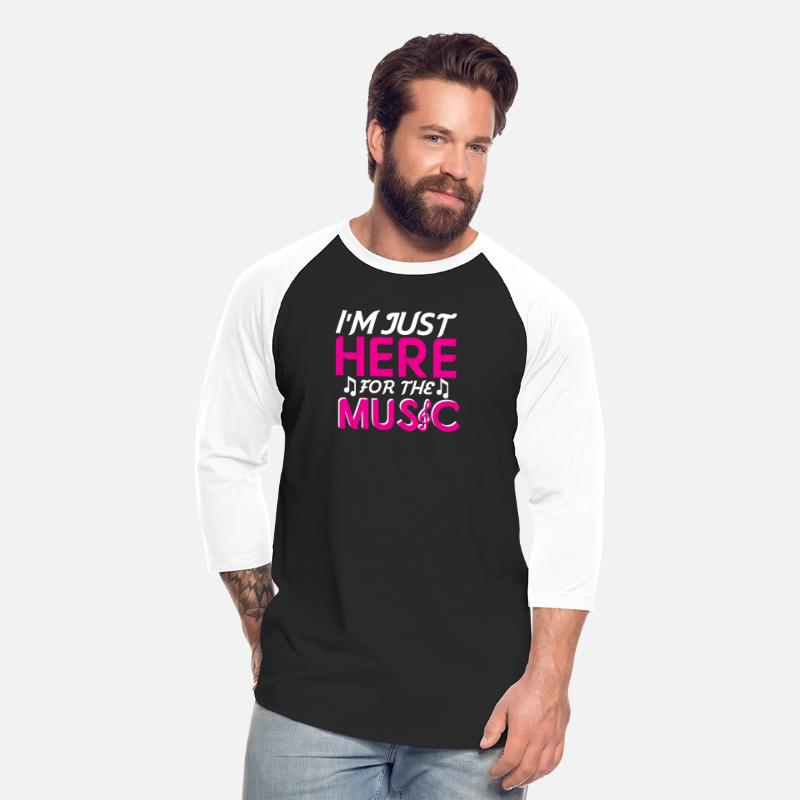 I Am just here for the music