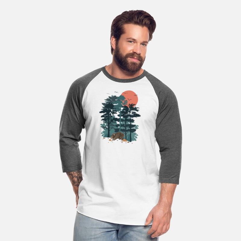 Mountain Pine Tree y Birds Are Flying Wild Mammal